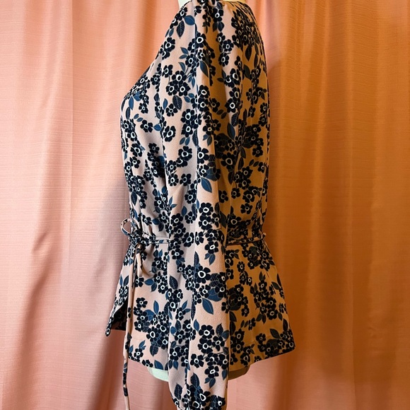 J. Crew Pink Blue Floral Faux Wrap Peplum Long Sleeve Blouse Top Size Small - Picture 5 of 11